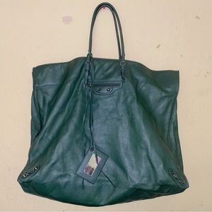 Balenciaga Papier A4 Zip Around